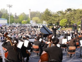 국립군산대학교, ‘시민과 함께하는 신입생 환영 콘서트’ 큰 박수